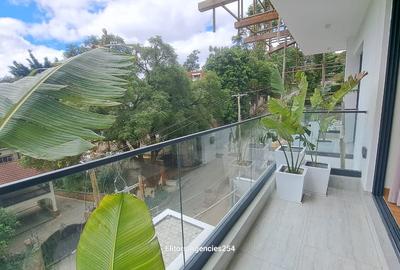 2 Bed Apartment with En Suite at Riverside Drive