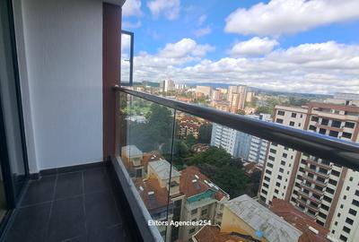 1 Bed Apartment with En Suite at Hatheru Road