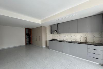 Studio Apartment with En Suite in Westlands Area - 3