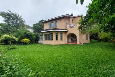 4 Bed Townhouse with En Suite at Lavington Villas - 4