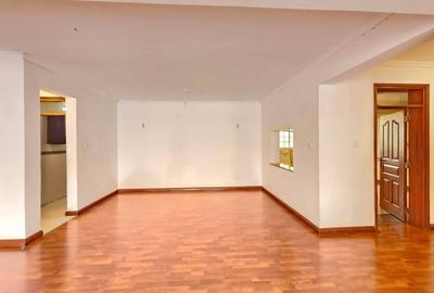 3 Bed Apartment with En Suite in Westlands Area - 3