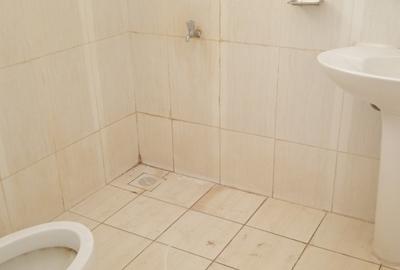 2 Bed Apartment with En Suite in Lavington - 4