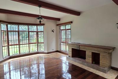 5 Bed Townhouse with En Suite at Runda - 3