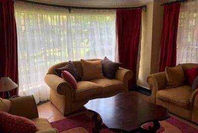 2 Bed House with Swimming Pool in Rosslyn - 3
