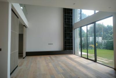 5 Bed Townhouse with Staff Quarters at Easy Access To Un Avenue And Few Minutes Drive To Rosyln Academy - 4