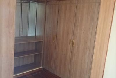 5 Bed Townhouse with En Suite at Amboseli Road - 3