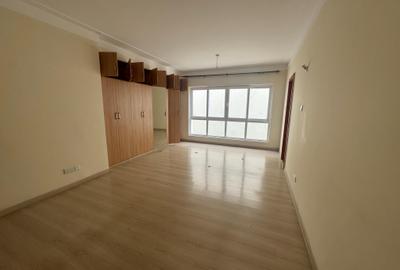 3 Bed Apartment with En Suite in Westlands Area - 4