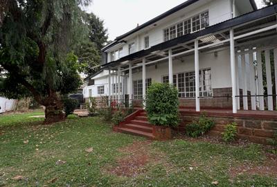 3 Bed Townhouse with En Suite in Lavington - 3