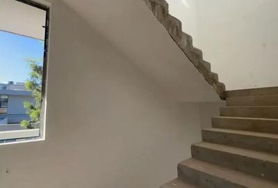 5 Bed Townhouse with En Suite in Karen - 2