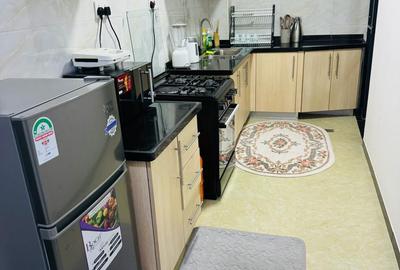 Serviced 2 Bed Apartment with En Suite in Dennis Pritt - 2