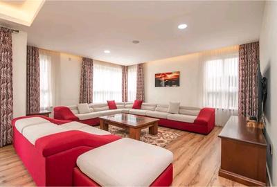 4 Bed Townhouse with En Suite at Paradise Lost Road - 4