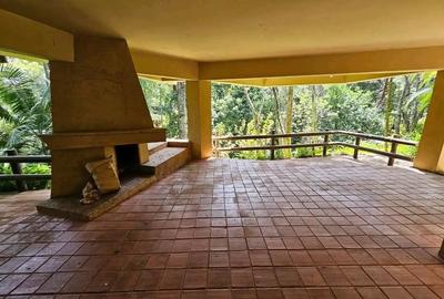 5 Bed Villa with En Suite in Kitisuru - 3