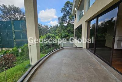 5 Bed House with En Suite in Kyuna