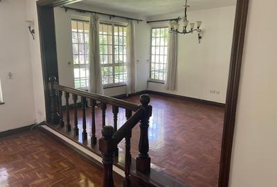 5 Bed House with En Suite in Runda - 3