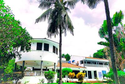 7 Bed Villa with En Suite at Mj - Marina - 4