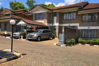 4 Bed Townhouse with En Suite in Lavington - 2