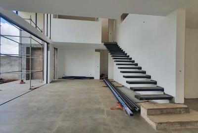 4 Bed Villa with En Suite in Runda - 4