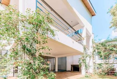 4 Bed Townhouse with En Suite in Lavington