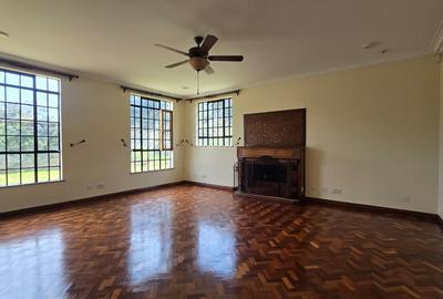 4 Bed House with En Suite in Runda - 3