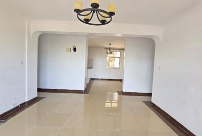 3 Bed Apartment with En Suite in Lavington