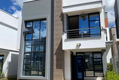 4 Bed House with En Suite in Kamakis