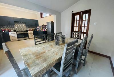 4 Bed Villa with En Suite in Bofa - 3