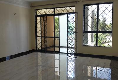 3 Bed Apartment with En Suite in Mombasa CBD