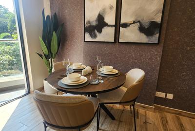 Serviced 1 Bed Apartment with En Suite in Riverside - 4