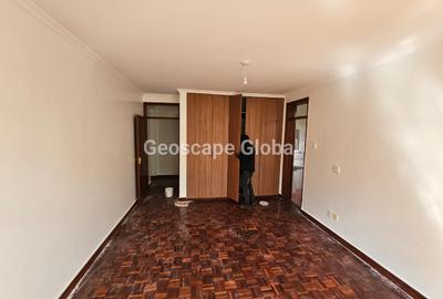 5 Bed House with En Suite in Rosslyn