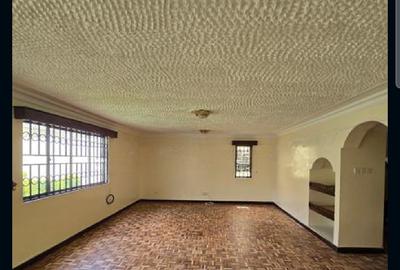 4 Bed Townhouse with En Suite in Lavington - 3