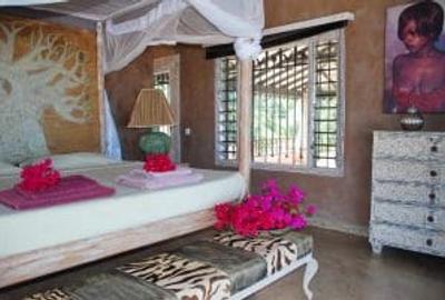 6 Bed Villa with En Suite in Watamu