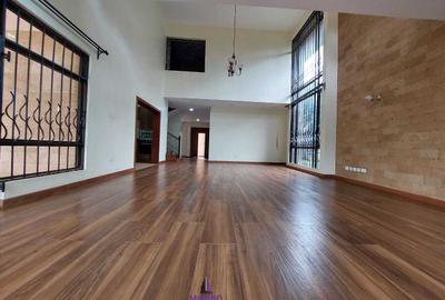 4 Bed Villa with En Suite at Mumwe - 2