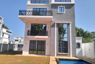 5 Bed Townhouse with En Suite in Lavington