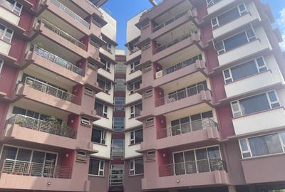 3 Bed Apartment with En Suite at 1St Parklands