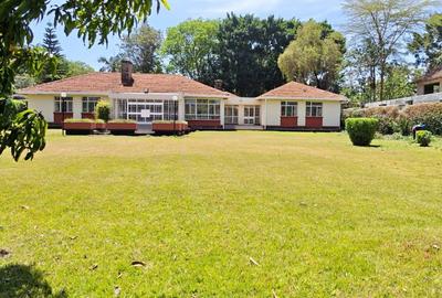 5 Bed House with En Suite in Thigiri