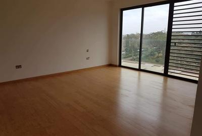 3 Bed Apartment with En Suite at Garden City