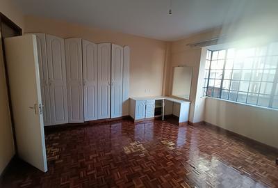 3 Bed Apartment with En Suite in Kileleshwa