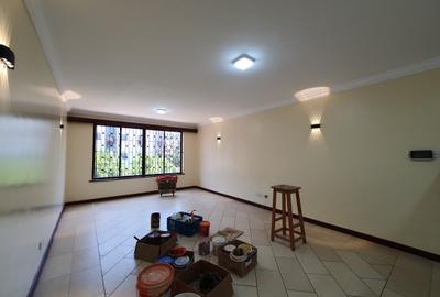 3 Bed Apartment with En Suite in Parklands - 2