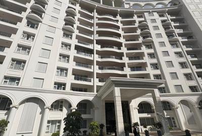 3 Bed Apartment with En Suite in Parklands