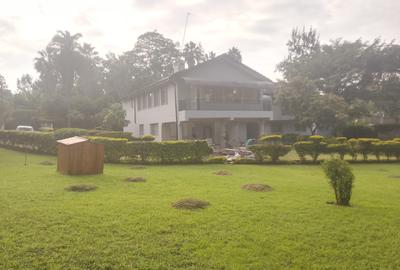 5 Bed House with En Suite in Nyari - 2