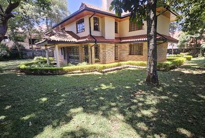 4 Bed House with En Suite in Runda