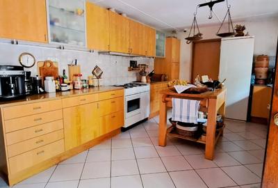 2 Bed Townhouse with En Suite in Rosslyn