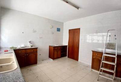 4 Bed Townhouse with En Suite at Lavington Green - 4