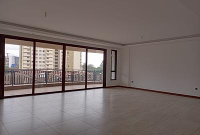 Serviced 4 Bed Apartment with En Suite in General Mathenge