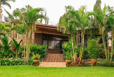 5 Bed House with En Suite in Kitisuru