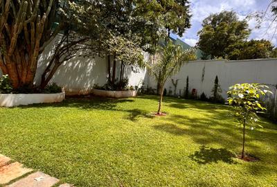 5 Bed Townhouse with En Suite at James Gichuru