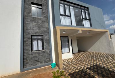 5 Bed House with En Suite in Kamangu - 2