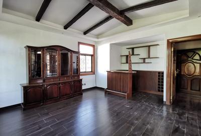 4 Bed Townhouse with En Suite at Grevillea Groove - 2