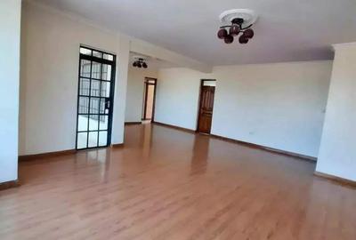 3 Bed Apartment with En Suite in Lavington