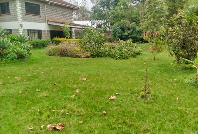 5 Bed House with En Suite in Lavington